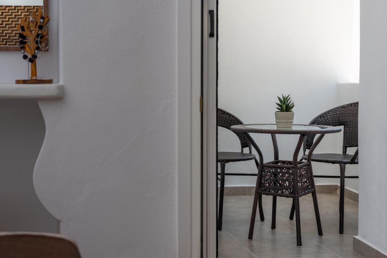 Holiday Home Triovasalos Milos ภายนอก รูปภาพ